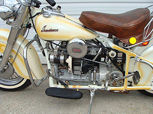 1940 Four w Glide front end L closeup